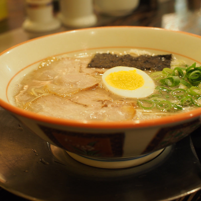 ラーメン並(久留米 大砲ラーメン 天神今泉店)