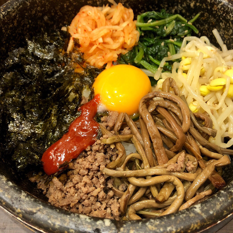 石焼きビビンバ(妻家房)