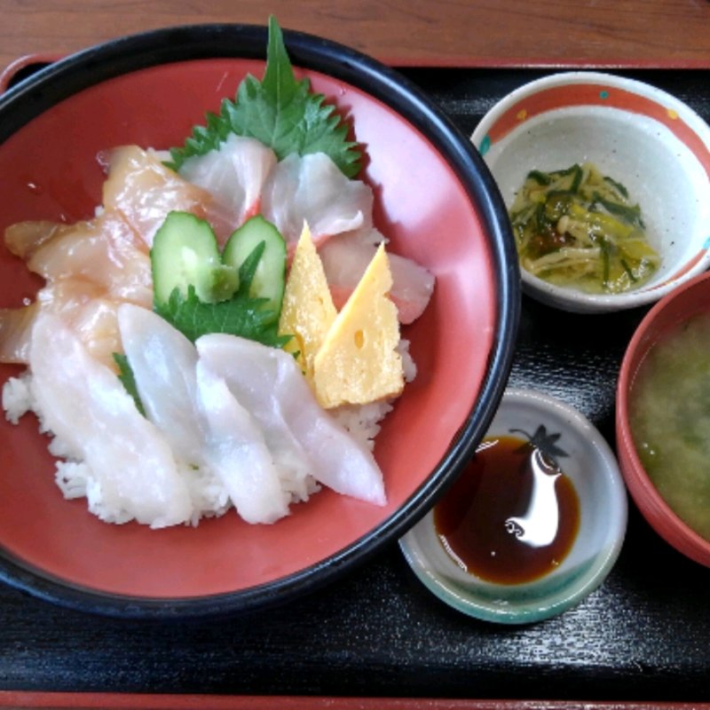 金目尽くし丼(市場の食堂 金目亭 )