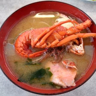 伊勢海老味噌汁(回転寿司 魚どんや （さかなどんや）)
