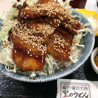 豚丼(里のうどん 鎌倉店)