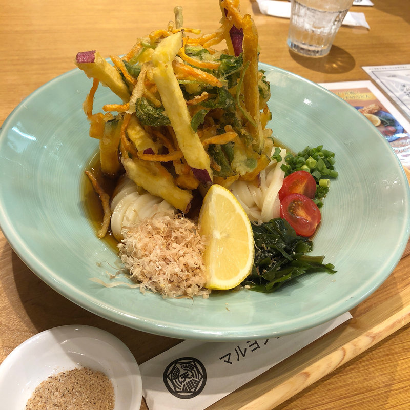 大阪かき揚げスタイル！7種のかき揚げぶっかけ(マルヨシ製麺所)