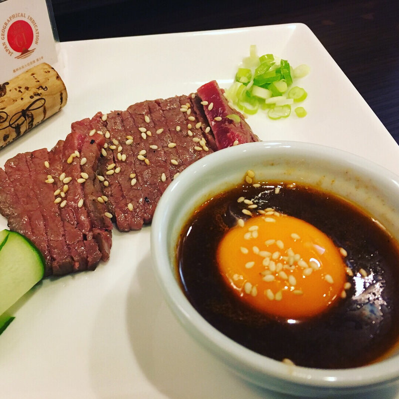 神戸牛モモユッケ(ビストロ×焼肉 まつもと)