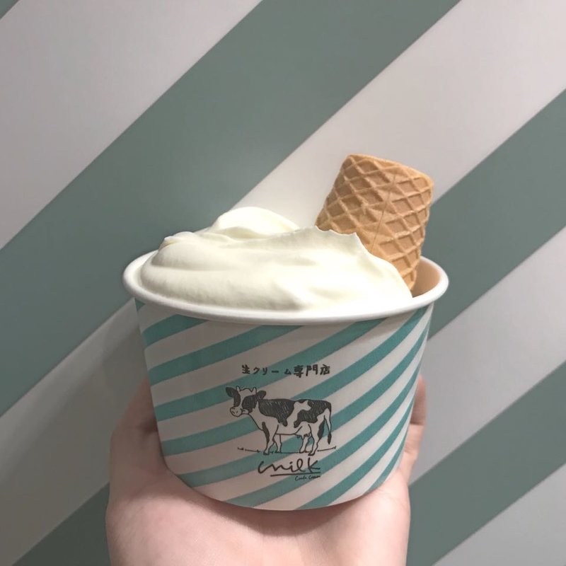 生クリーム好きの為の生クリームソフトクリーム(生クリーム専門店milk)