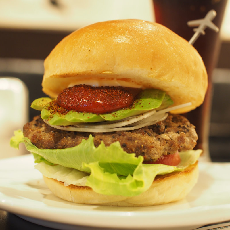 ダグズ・アボカドバーガー(ダグズ・バーガー 博多駅店)