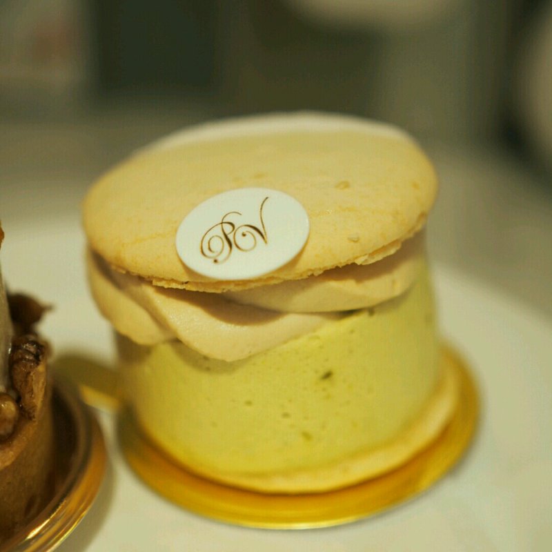 マカロンヌガーモンテリマール(パティスリー・ヴォワザン)