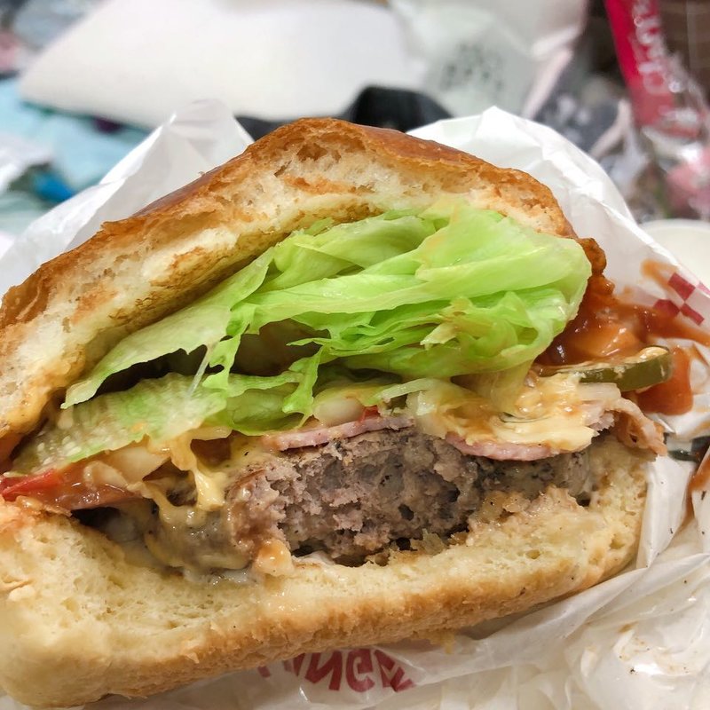 10ベーコンチェダーチーズトッピング(テンフィンガーズバーガー)