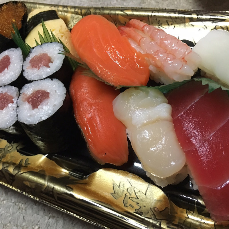 生寿司（まぐろ中落ち巻入）(ディナーベル ススキノ南７条店)