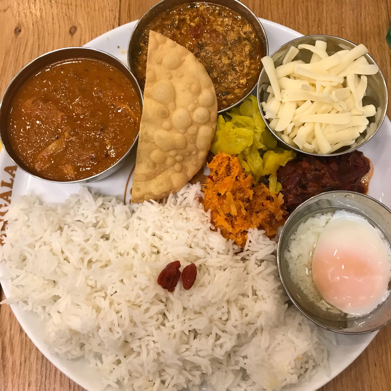 選べる2種のカレープレート(ポンガラカレー　阪急サン広場店)