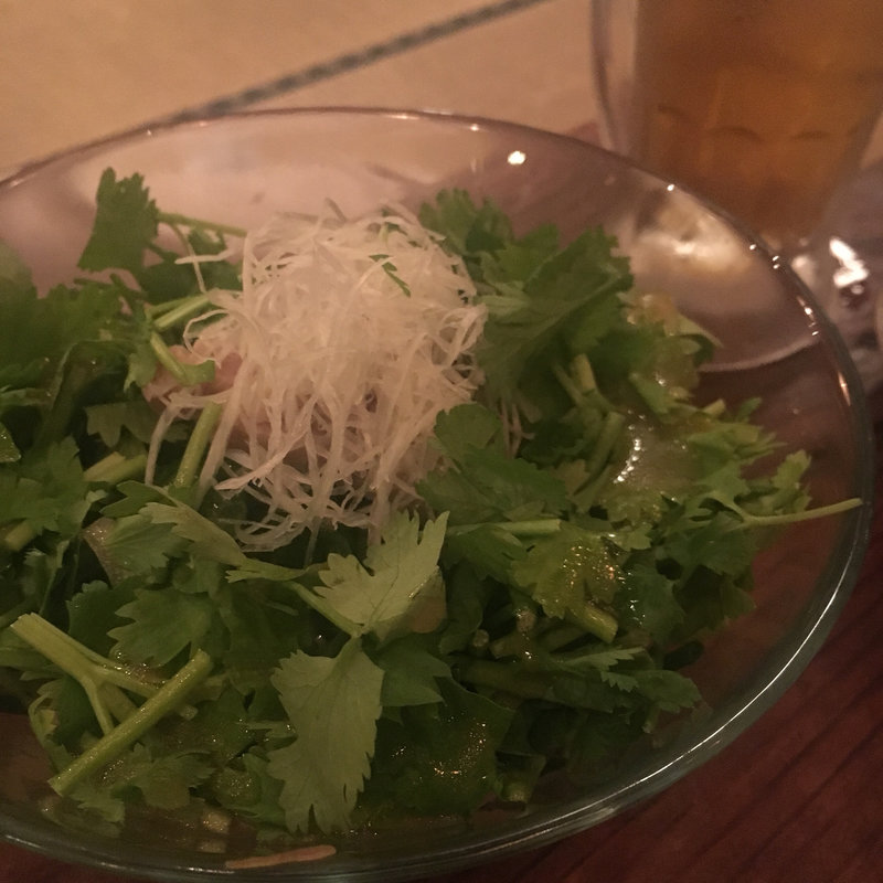 パクチーサラダ(東京台湾)