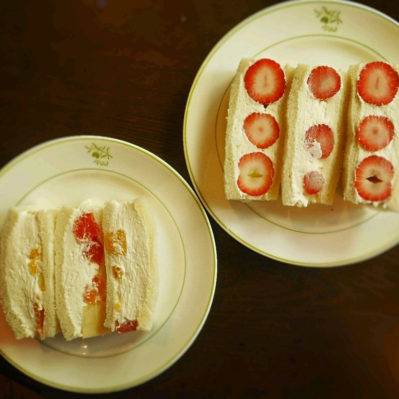 なつおとめサンド　フルーツサンド(8010 （パレット）)