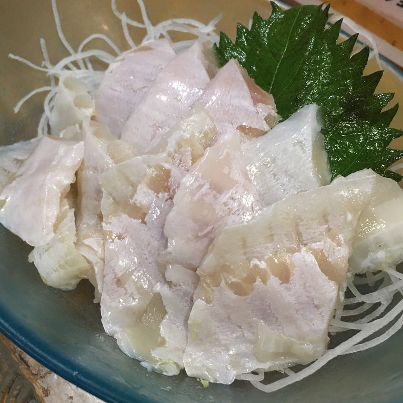 えんがわの刺身(居酒屋 達磨)