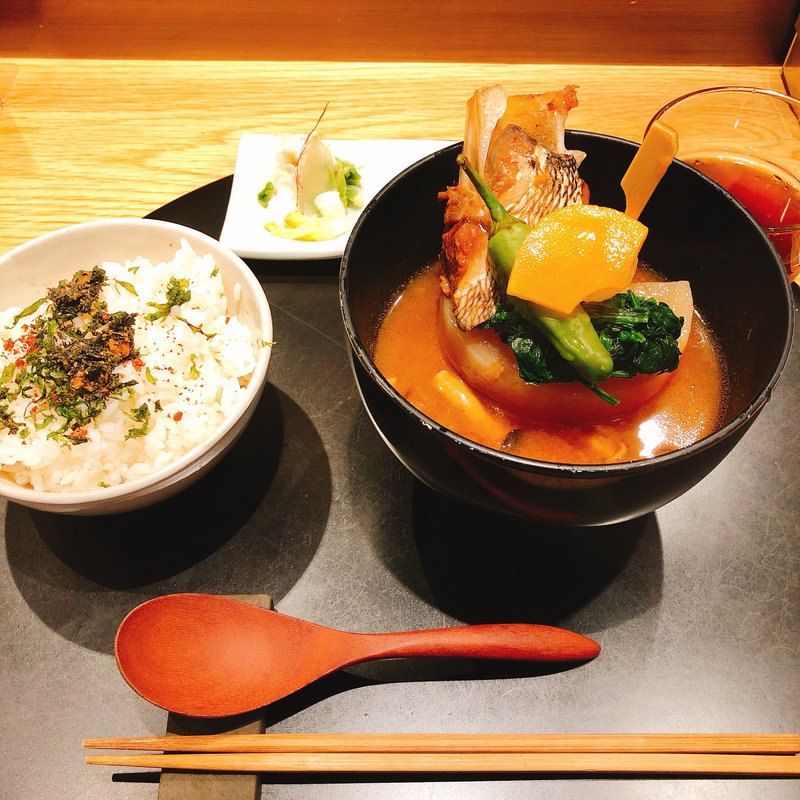 8種のおだしと真鯛のお椀(おだし東京 エキュート品川 サウス店)