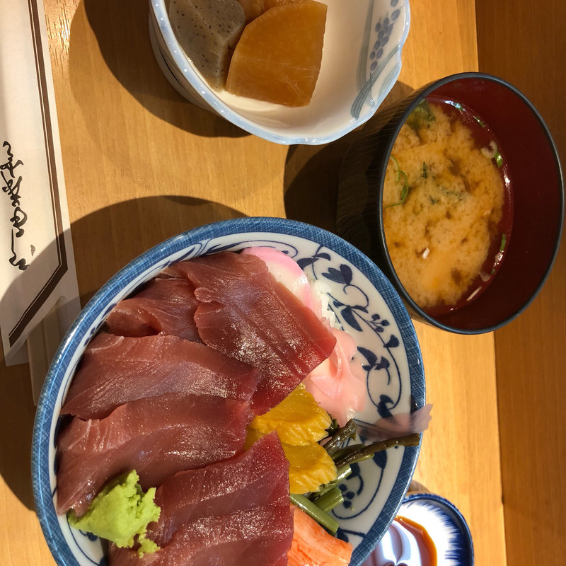 鉄火丼(扇寿司 本店 )