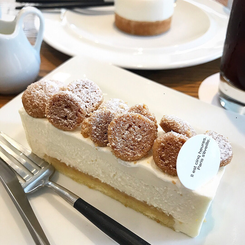 コムニューヨーカー(パリ・セヴェイユ)