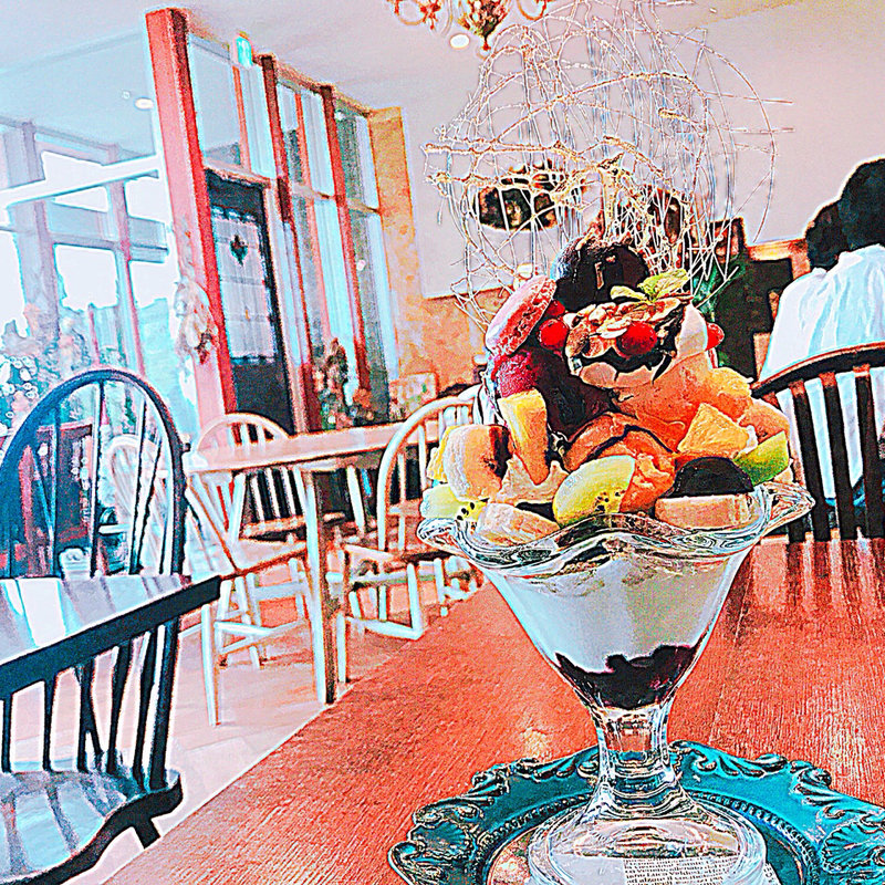 レコンパンスのごほうびパフェ(レコンパンス　 （RECOMPENSE）)