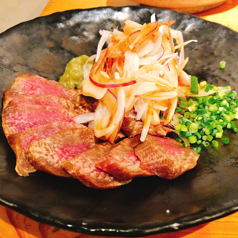 牛タンの漬け刺し(たんか 本店)