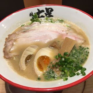 豚骨醤油ラーメン(拉麺七星)