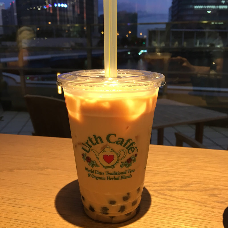 ブラックミルクティーボバ(Urthcaffe横浜ベイクォーター店)