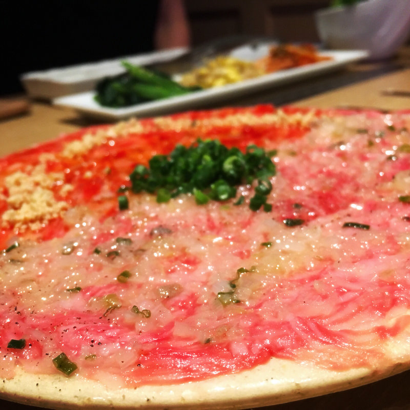 日本一のサーロインユッケ ハーフ&ハーフ(神楽坂焼肉 Kintan)