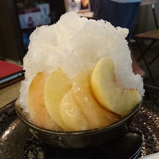 桃のかき氷(珈酒処 ARLAZI)