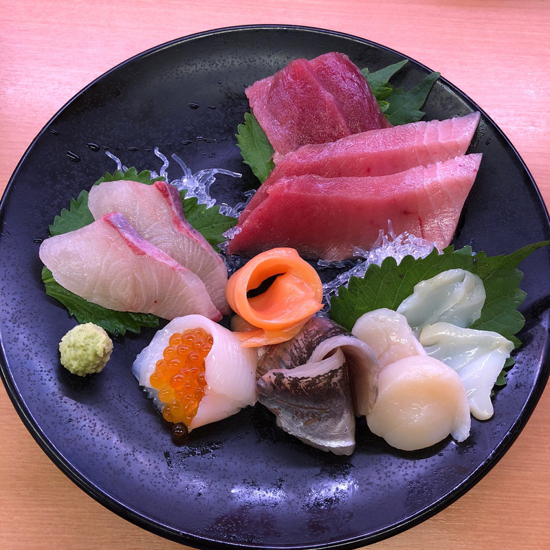 お刺身 本日の厳選8種盛(スシロー 三津屋店)