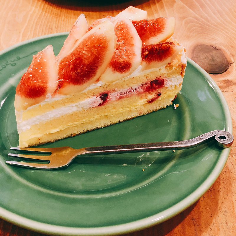 ガト・オ・フィグ(パティスリー・アラカンパーニュ 池袋店 （PATISSERIE a la campagne）)