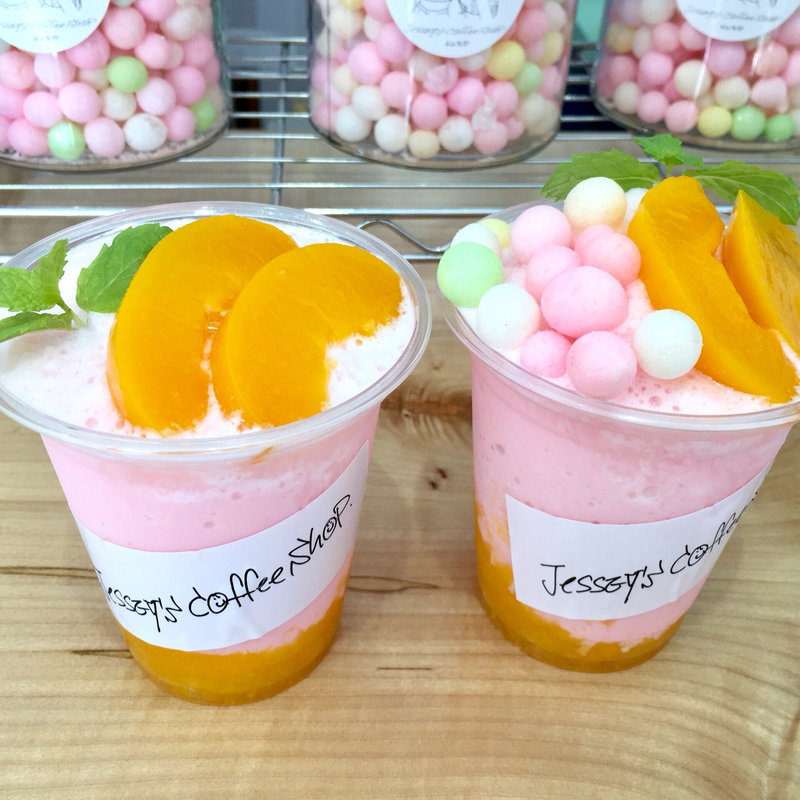 モモももピーチシェイク(ジェシーズコーヒーショップ大阪)