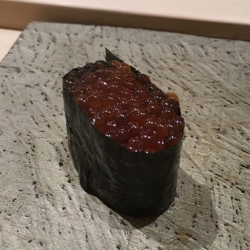 いくら(寿司 中川 （なかがわ）)
