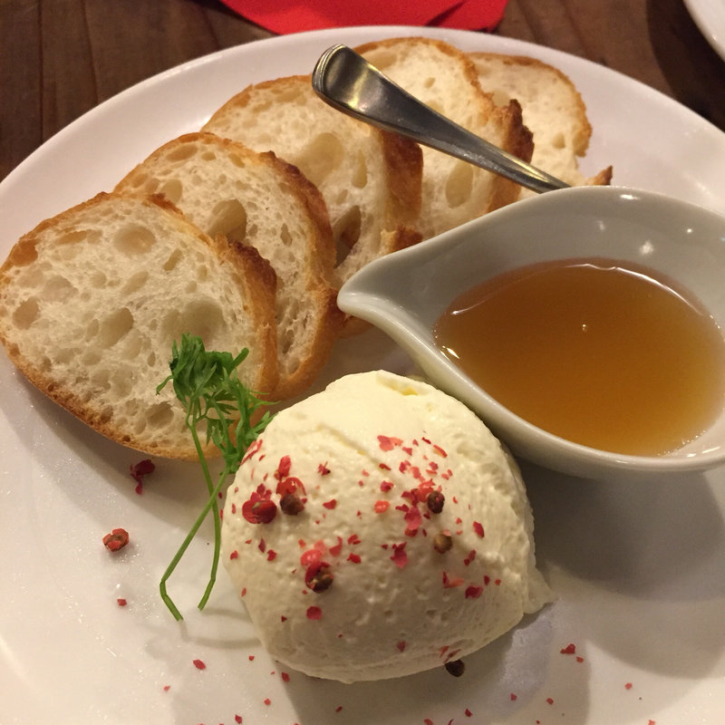 クリームチーズの王様(ワインノルイスケ るいすけ2号店)