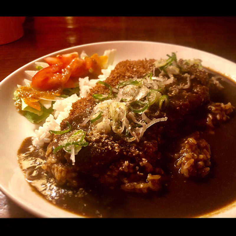 カツカレー(mellows （Curry＆Ｂａｒ　ＭＥＬＬＯＷＳ）)