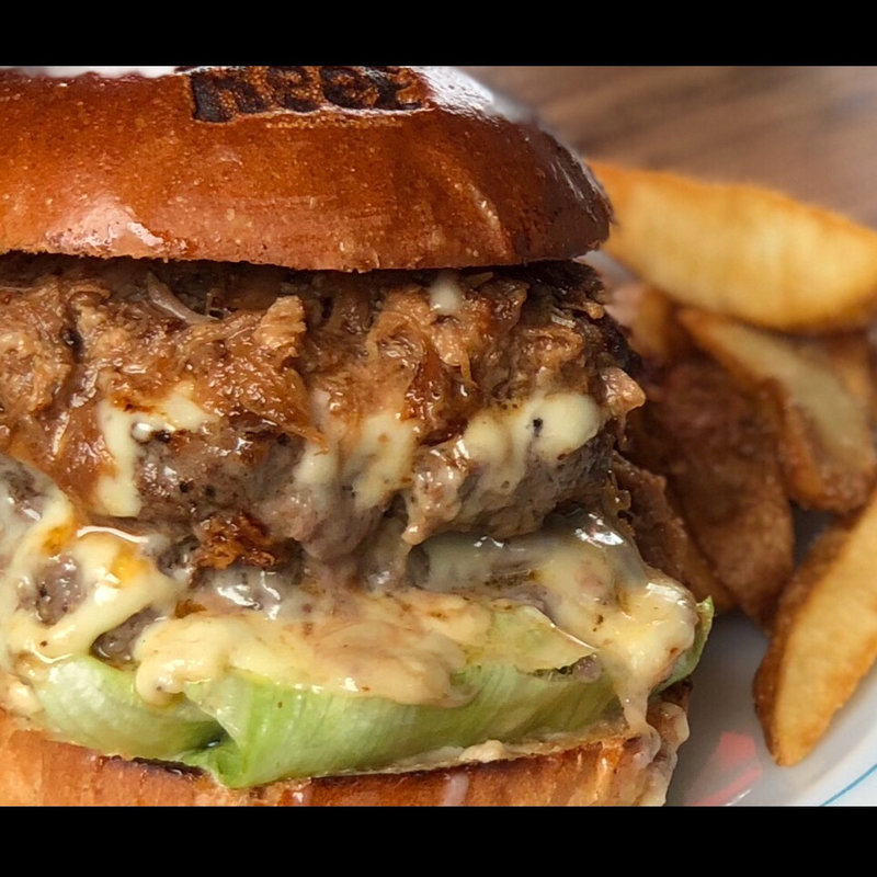 プルドポークチーズバーガー(リーフ バーガー （ReefBurger）)