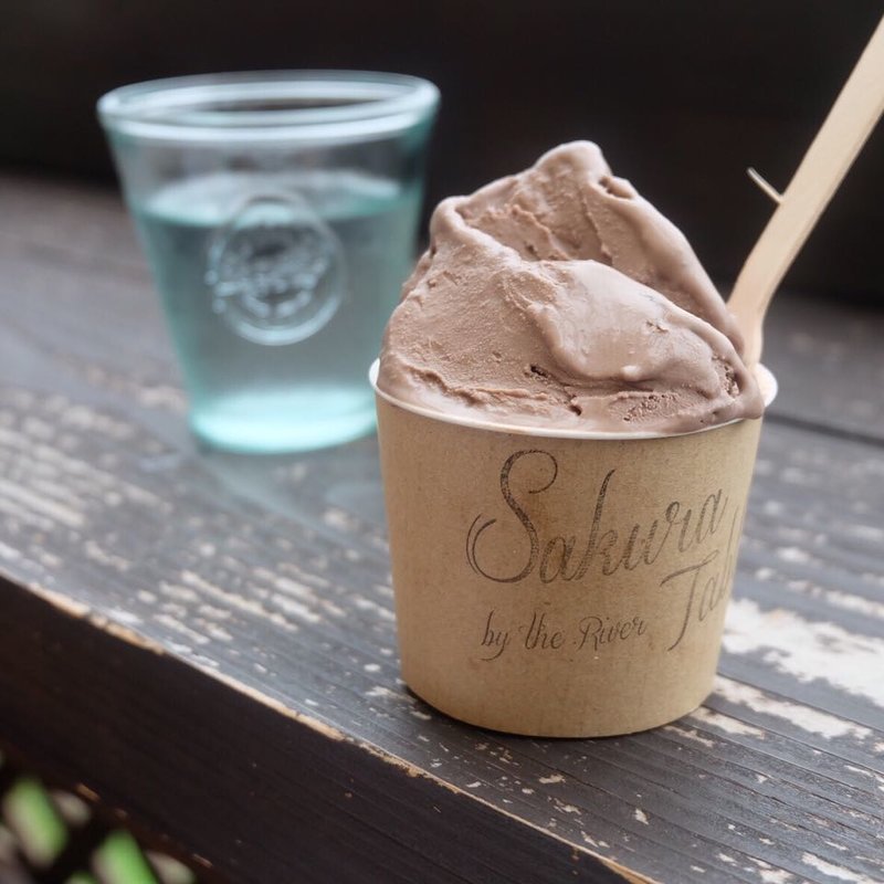 ジェラート チョコレート(サクラテーブル・バイ・ザ・リバー)