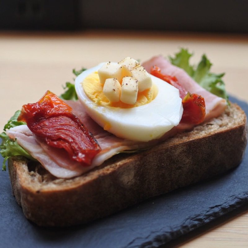 ベーコン&エッグ(ランプライトブックスカフェ 名古屋)