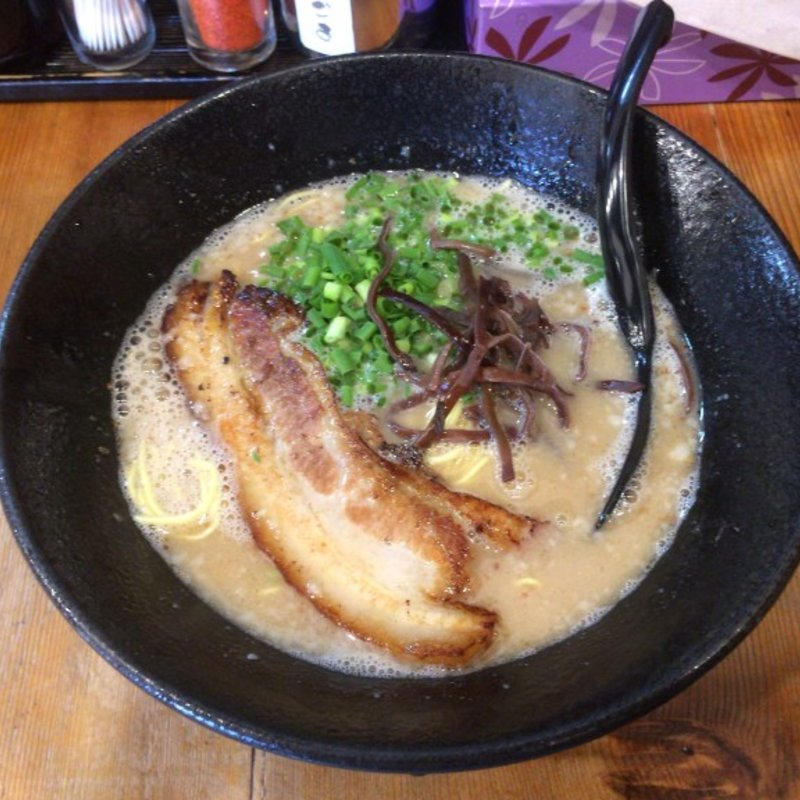九州豚骨らあめん(どんきさろく )