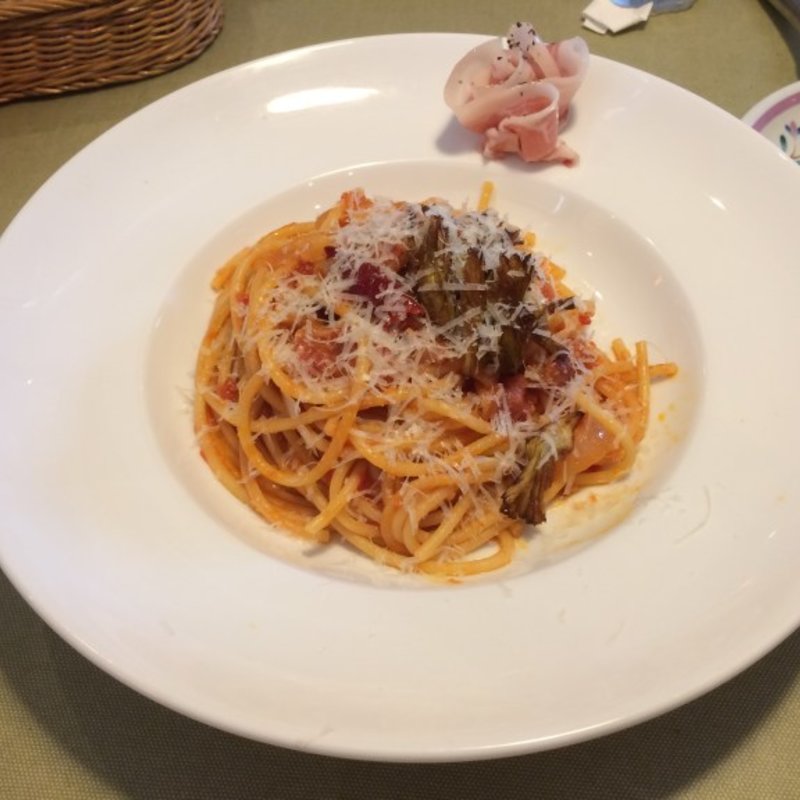 グアンチャーレのアマトリチャーナ(マンマパスタバオバブ 東大島店)