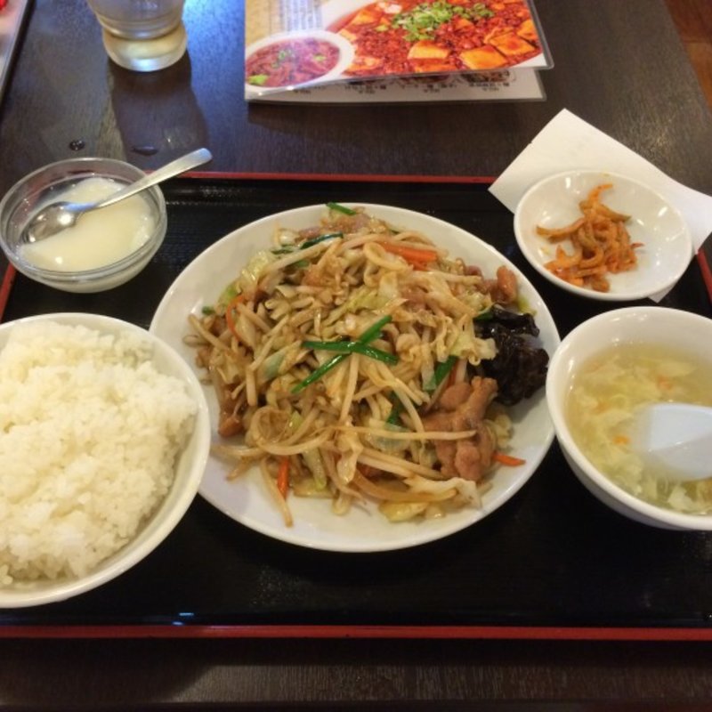 豚肉と野菜炒め(星宿飯店)