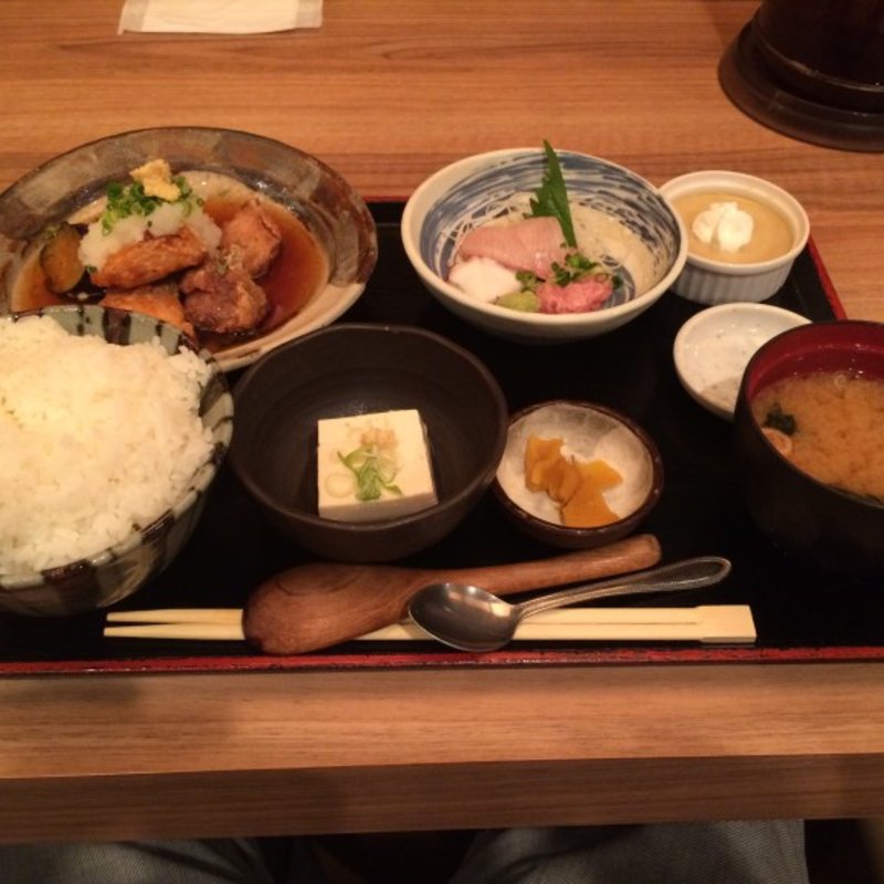 魚義丼(海鮮居酒屋 錦糸町 初代築地魚義)