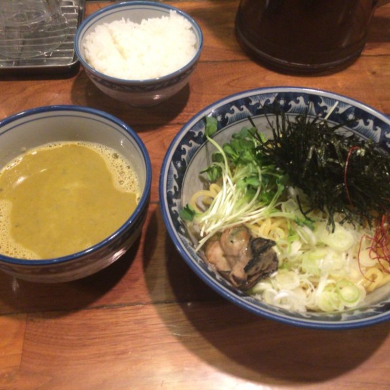 牡蠣つけ麺(麺や佐市)