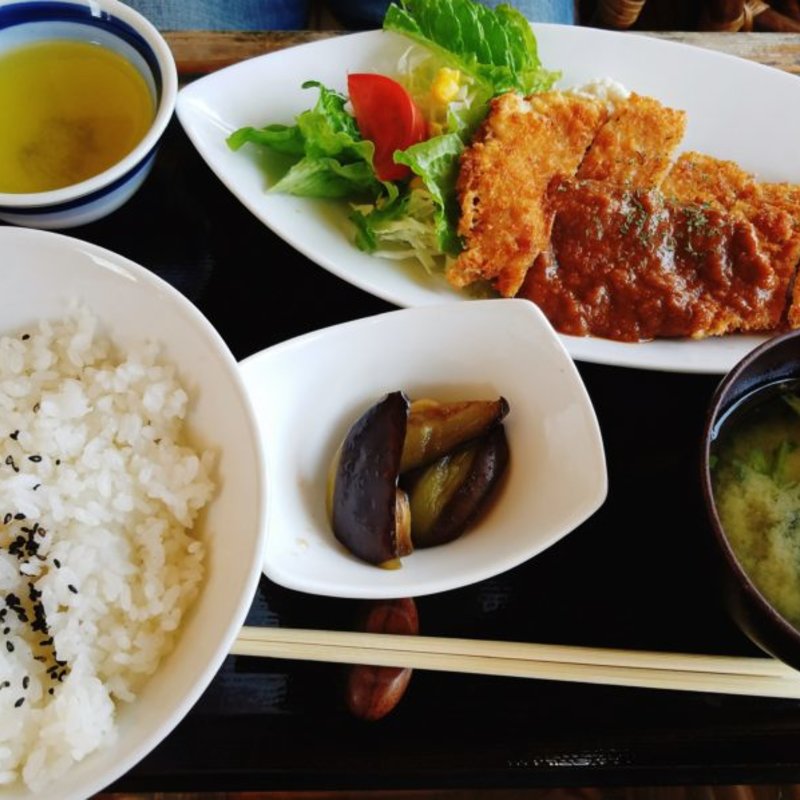 とんかつ定食(ぱんぷきん )