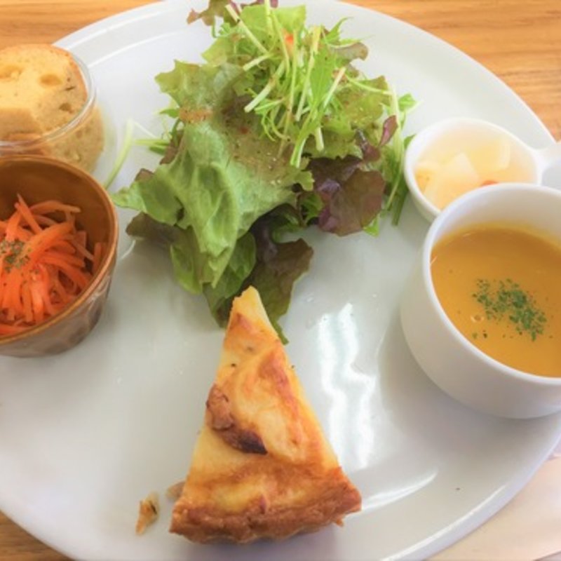 キッシュランチ(元気市食堂)