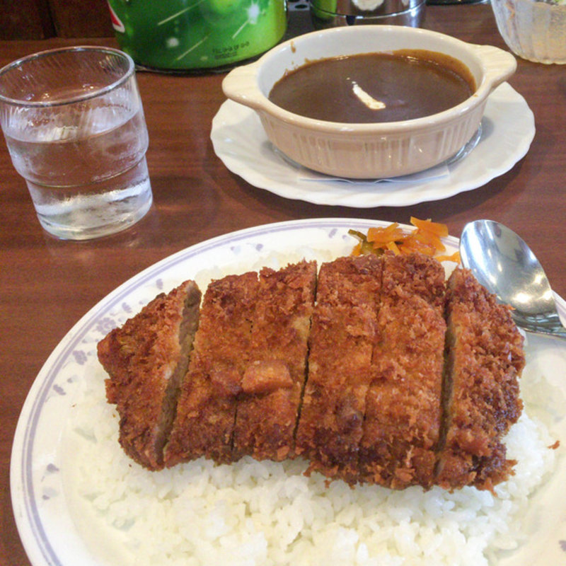 カツカレー(COFFEE&BAR 小さな部屋)