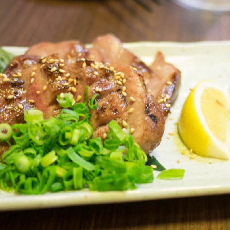 霜降り牛タン(べこたん)