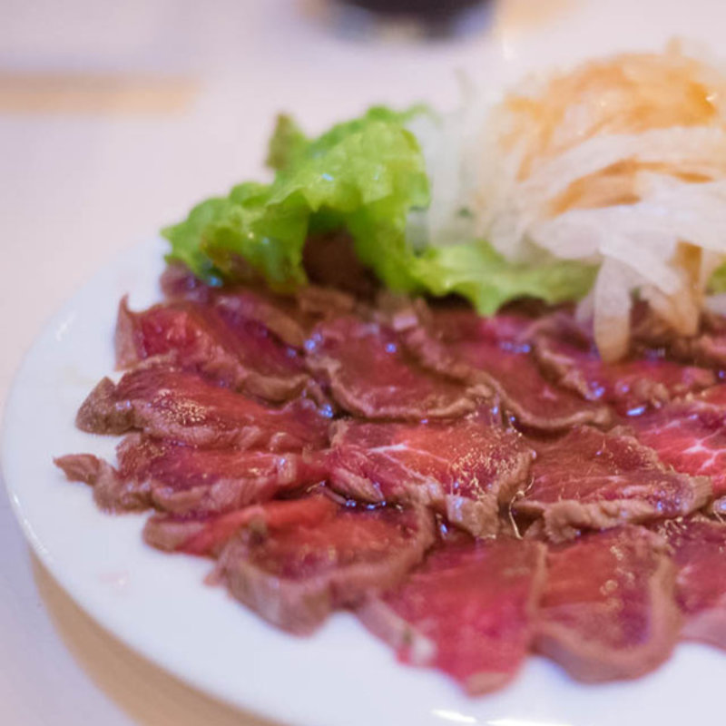 薄切りレアステーキ(ひつじや)