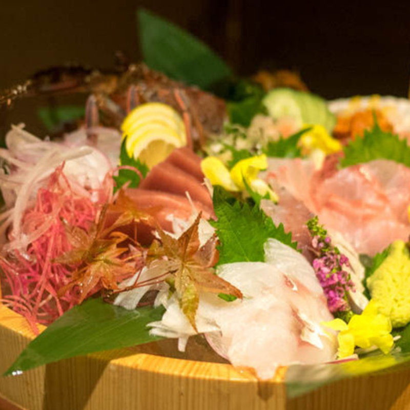 刺身盛り合わせ(活魚料理 ととや)