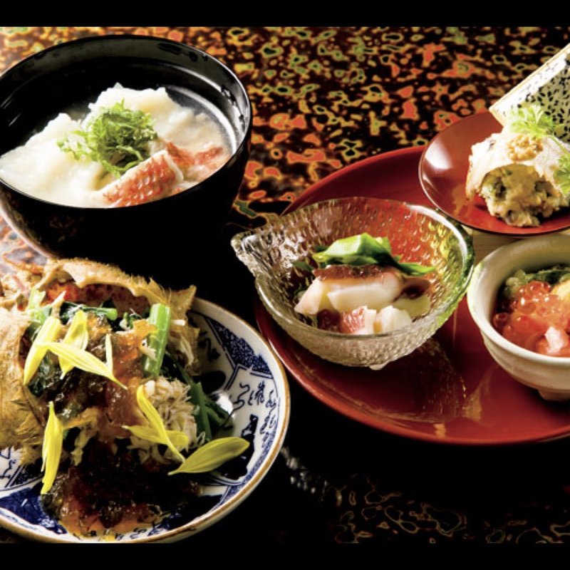 きんきのすいとん、酒の肴四点盛「八寸」、先附 青森の旬で一品（とげくり蟹）(あおもり湯島)