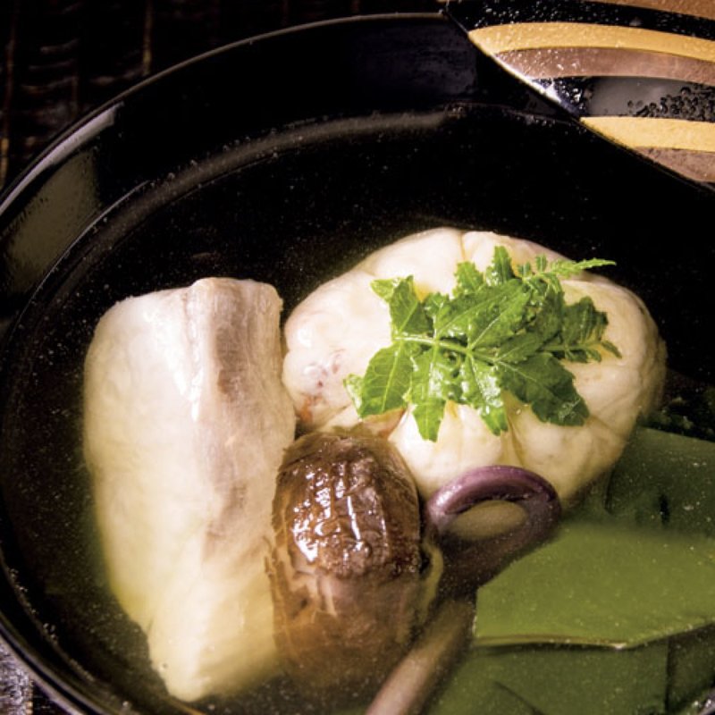 【お椀】海老しんじょうと桜鯛のお椀(銀座水野)