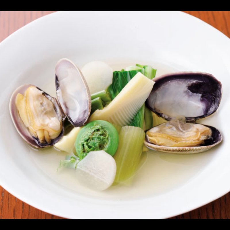 アサリと春野菜の酒蒸し(日本酒 食楽 太太太)