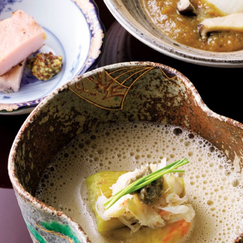 コース 仕入れによって内容と品数は変わる(紫長 （シチョウ）)