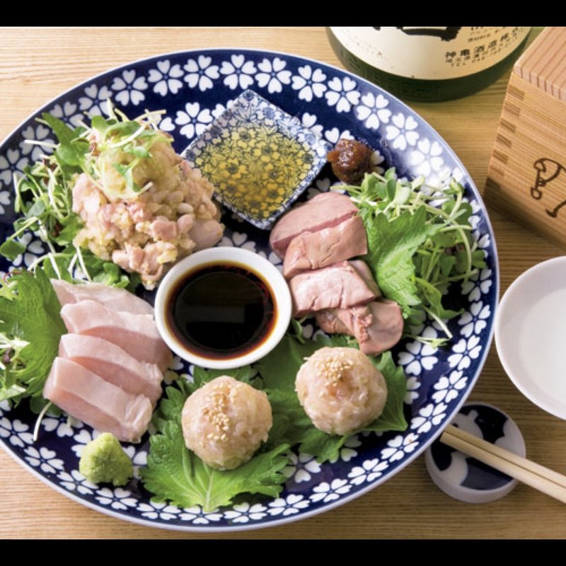 お刺身盛り合わせ四種盛り(焼鳥ふくなが)